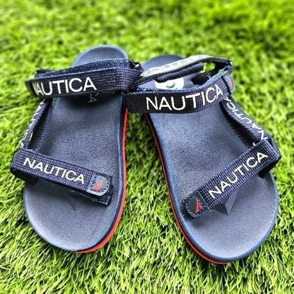 Nautica boy sandal, size 9 color blue - Picture 1 of 5